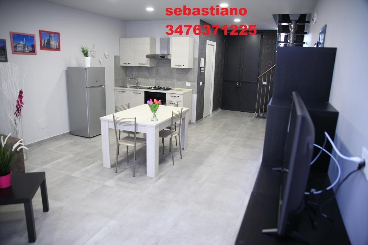 Casa Di Sara Apartment Catania Bagian luar foto